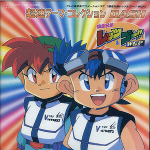 美女脱了个精光露出奶头屁吻
