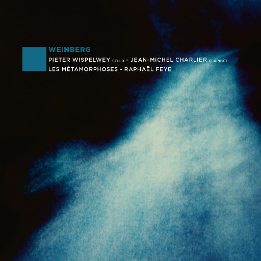 美女脱了个精光露出奶头屁吻
